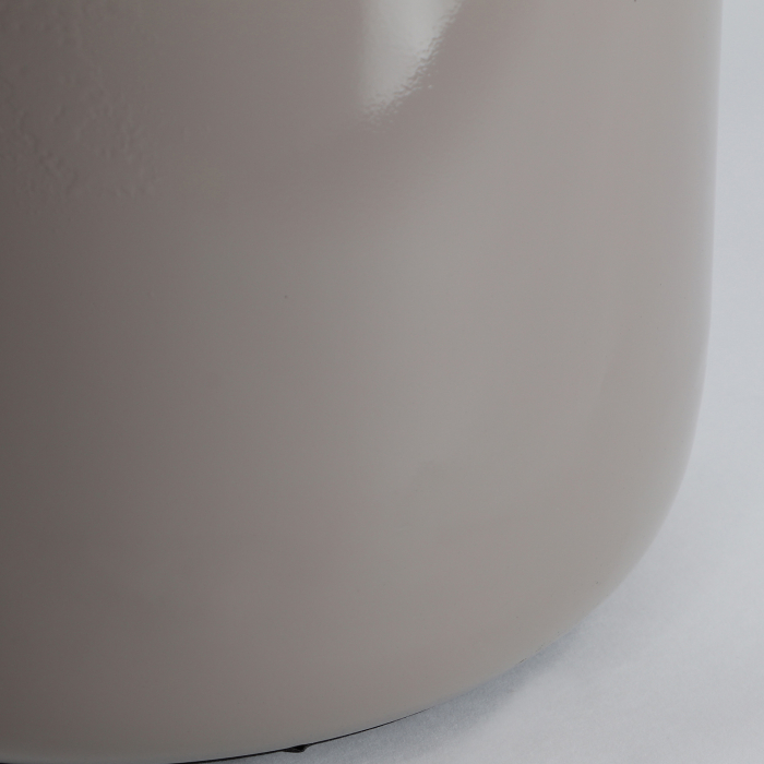 Măsuță auxiliară cilindrică din metal alb cu finisaj lucios [3]