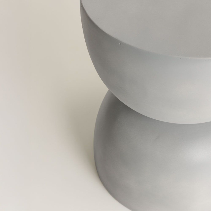 Măsuță cafea ciment gri compozit Cement 1 – formă sculpturală calmă [3]