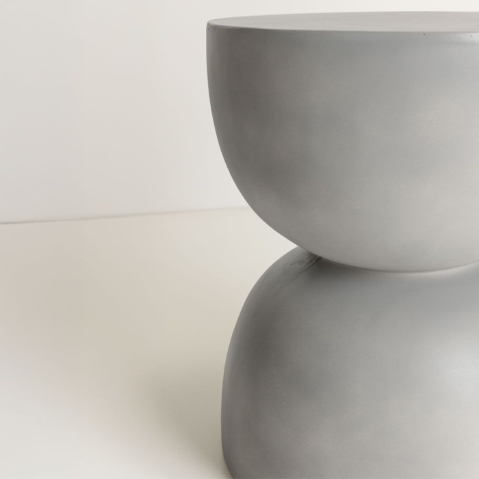 Măsuță cafea ciment gri compozit Cement 1 – formă sculpturală calmă [5]