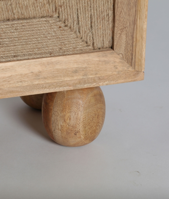 Noptiera din lemn de mango maro cu sertare din iuta si picioare rotunjite [6]