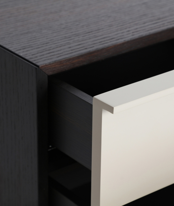 Noptieră LINDFLUR – MDF gri cu furnir de stejar maro, 2 sertare [4]