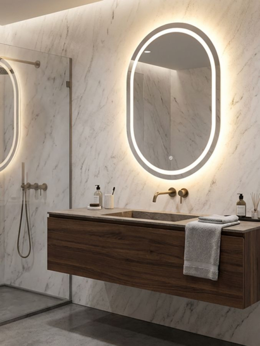 Oglinda de perete cu LED ovala cu design minimalist si finisaj argintiu 60x80 cm [7]