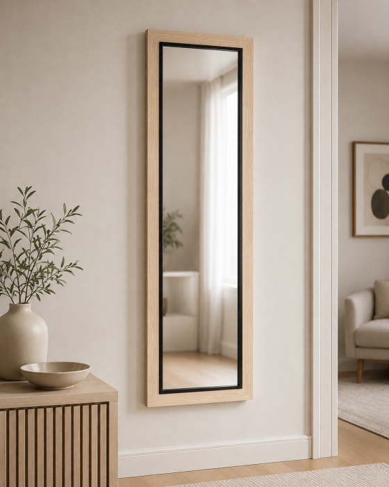 Oglindă înaltă din lemn natural cu contur interior negru [7]