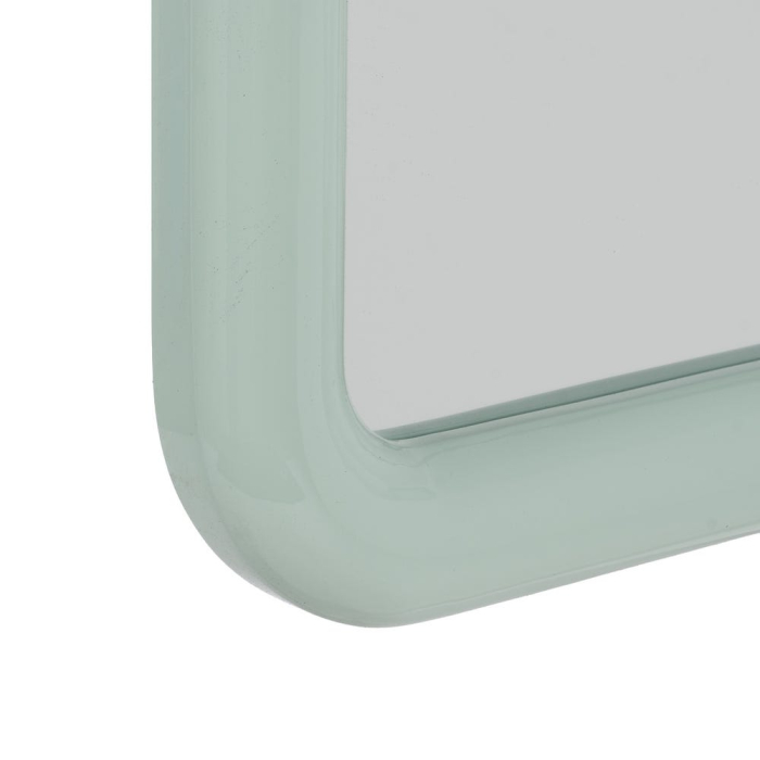 Oglindă verde lăcuită din MDF cu ramă segmentată rotunjită – vedere frontală, ramă verde lucioasă segmentată. [6]