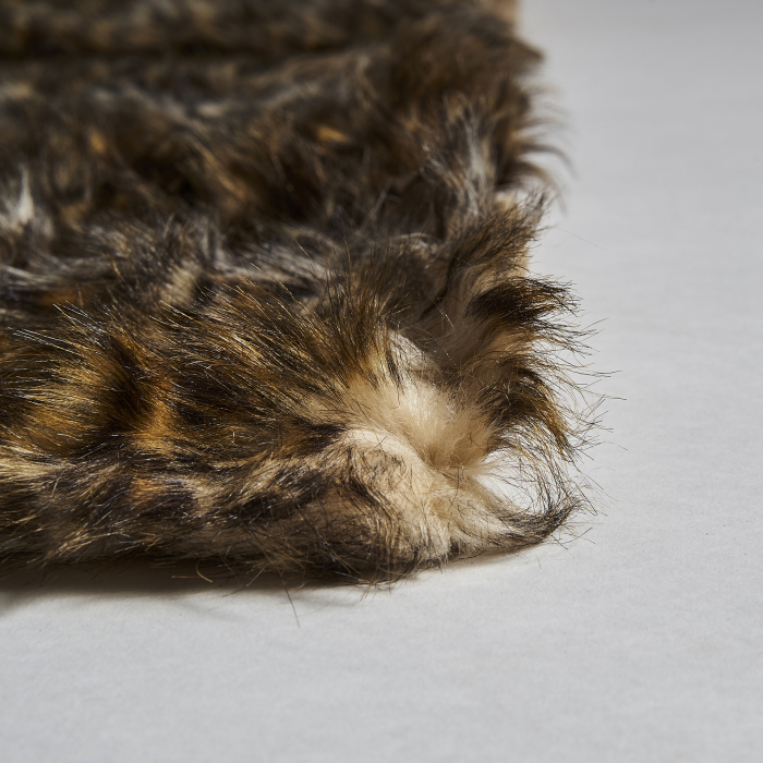 Patura blana leopard scandinava | Paturi decorative [4]