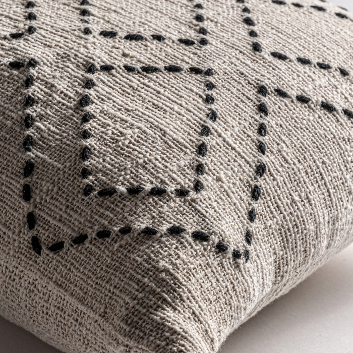 Perna decorativa bumbac alb antic provensal|Perne elegante de calitate [3]