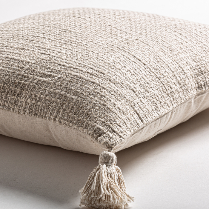 Perna decorativa in bej stil provensal|Perne elegante [3]
