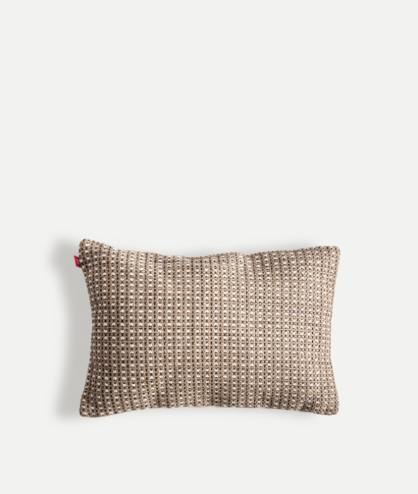 Pernă decorativă Halena alb murdar cu detalii maro 60x40 cm [1]