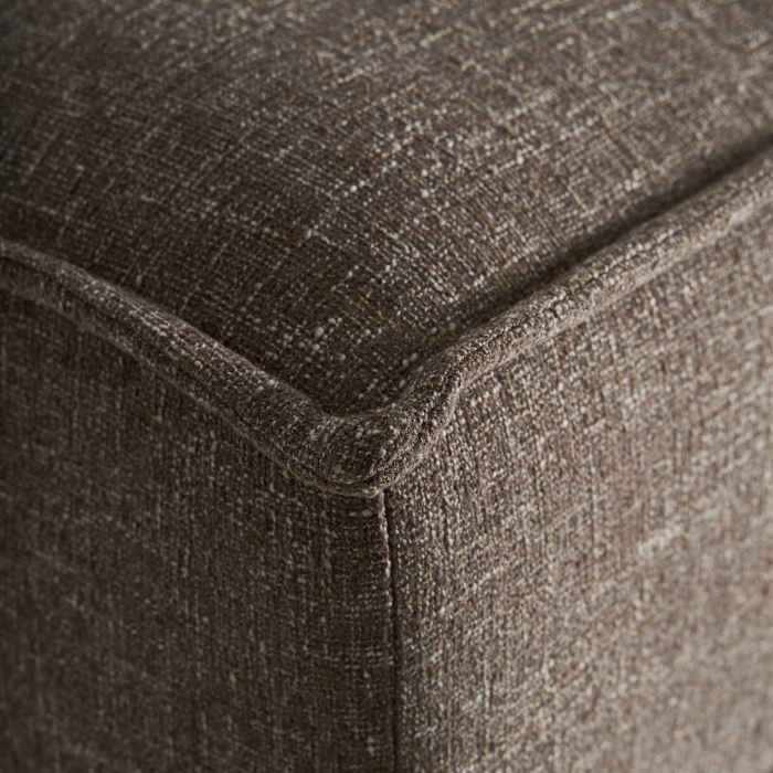 Puf tapitat maro din stofă cu bază din lemn de pin [3]