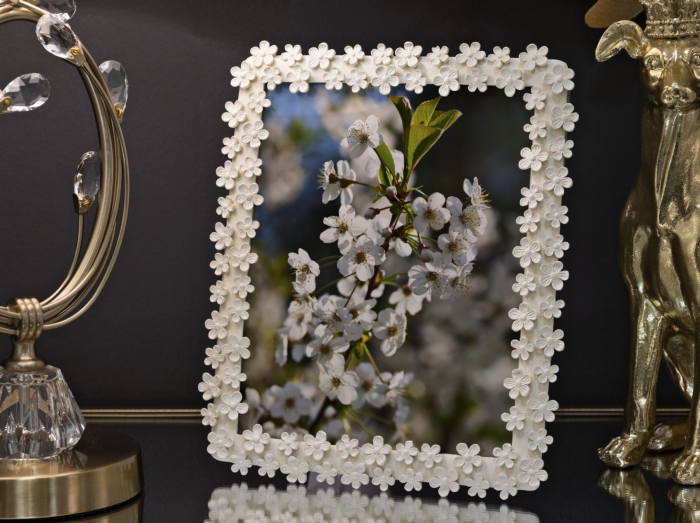 Rama foto alb antic floricele | CreativDeco.ro [5]