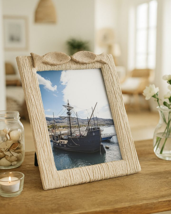 Ramă foto bej din rășină cu pești decorativi design marin 25x3.2x31 cm [2]