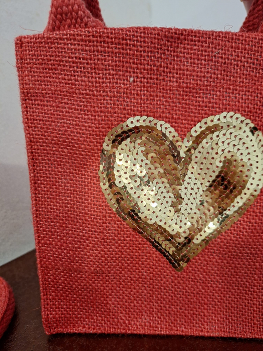 Sacosa cadou inimi, iuta paiete - creativdeco.ro [14]