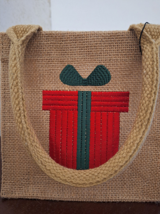 Sacosa cadou, iuta broderie - creativdeco.ro [11]