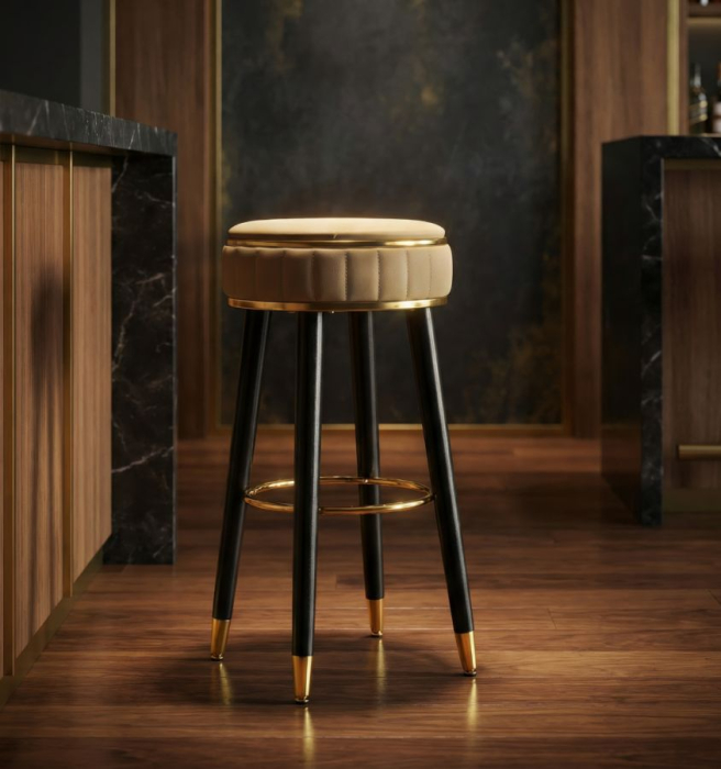 Scaun de bar tapițat maro cu picioare negre și detalii aurii design modern [6]