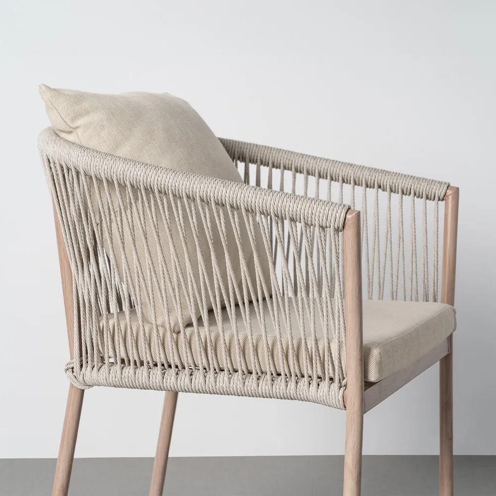 Scaun exterior HoReCa din ratan sintetic bej cu pernă mare și structură din oțel [6]