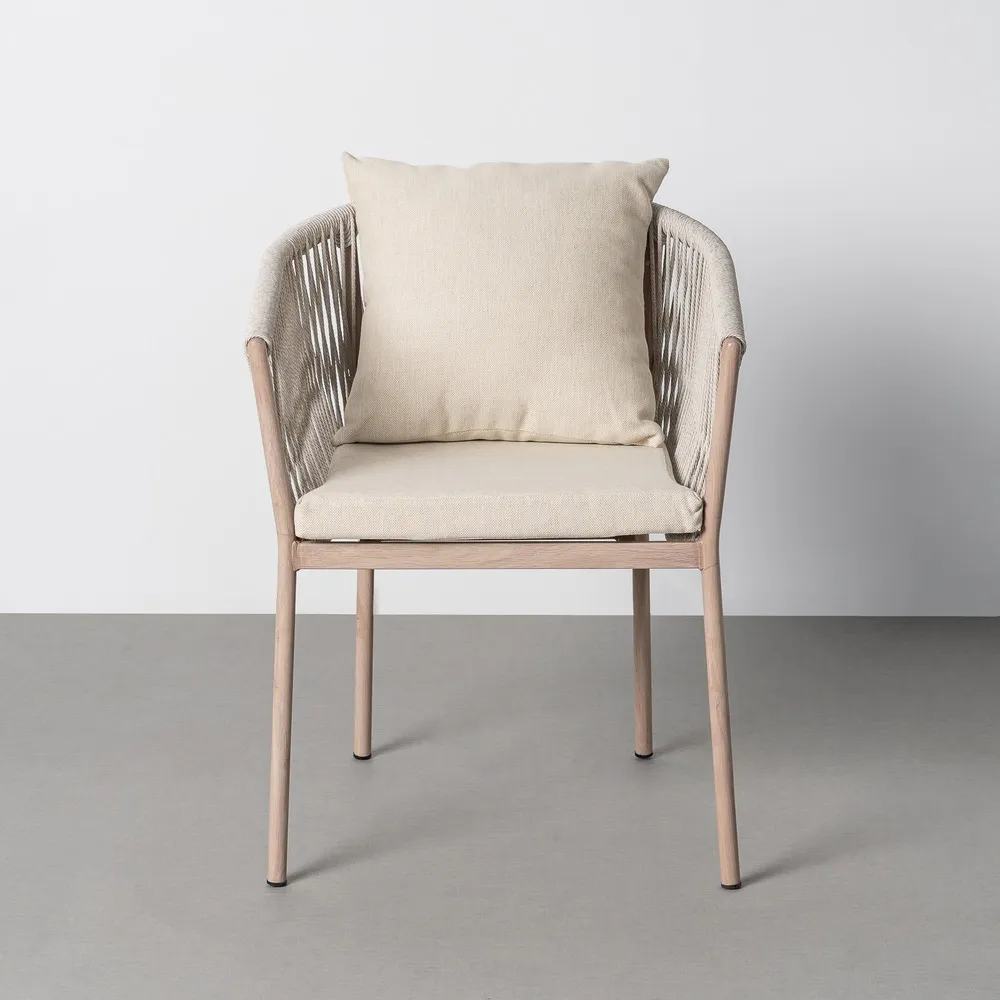 Scaun exterior HoReCa din ratan sintetic bej cu pernă mare și structură din oțel [2]