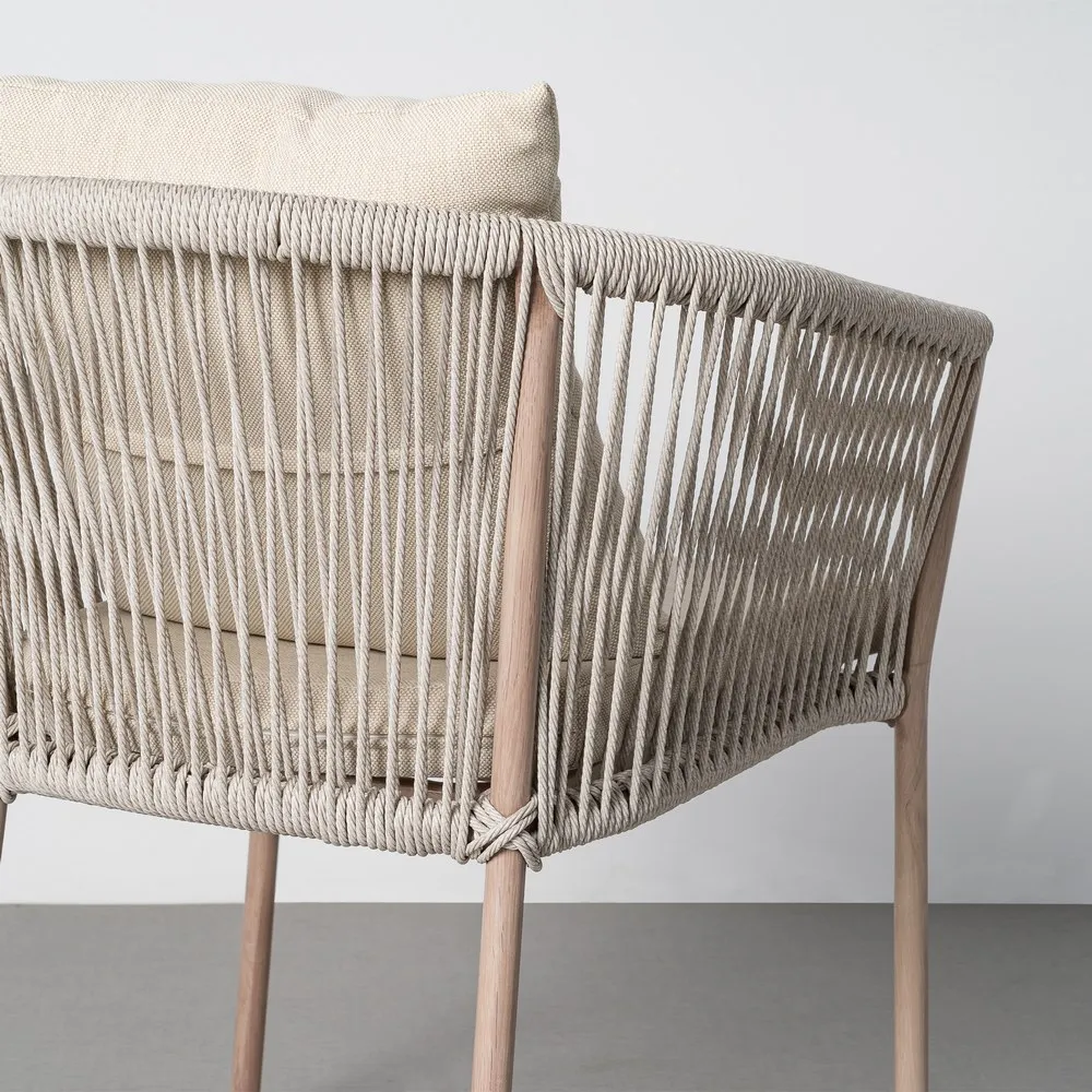 Scaun exterior HoReCa din ratan sintetic bej cu pernă mare și structură din oțel [9]