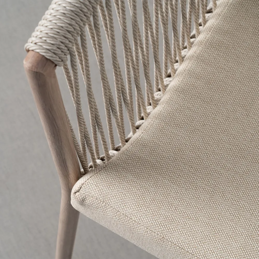 Scaun exterior HoReCa din ratan sintetic bej cu pernă mare și structură din oțel [11]