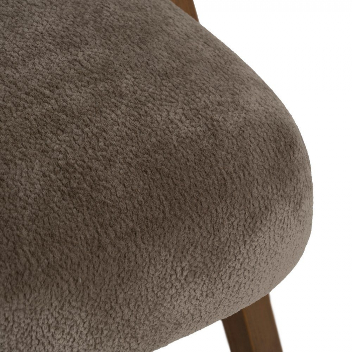 Scaun tapițat taupe cu spătar curbat și picioare din lemn de mesteacăn – stil modern elegant [9]