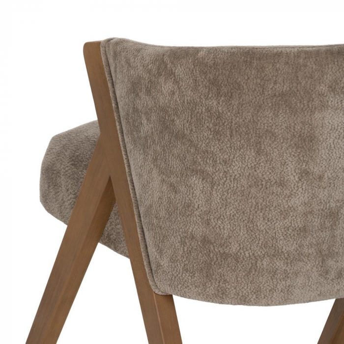 Scaun tapițat taupe cu spătar curbat și picioare din lemn de mesteacăn – stil modern elegant [11]