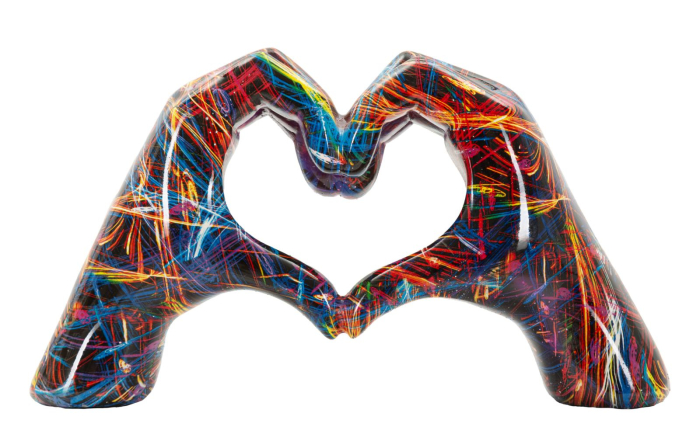 Sculptura decorativa maini in forma de inima multicolor din polirasina [1]