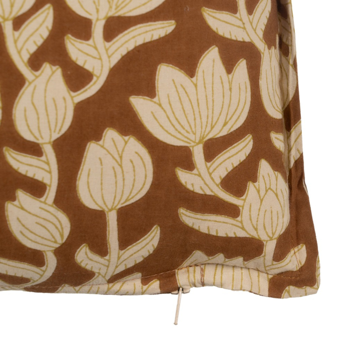 Set 2 perne cu print floral pe fond crem [3]