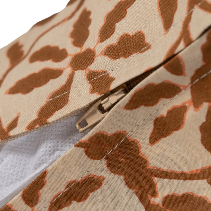 Set 2 pernute etnice cu print floral in relief [5]