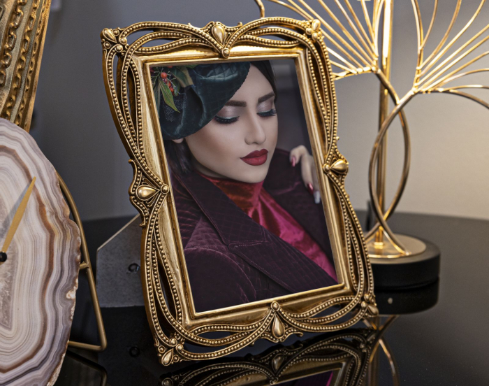 Rame foto aurii din rășină cu design ornamental – imagine principală – Line [5]