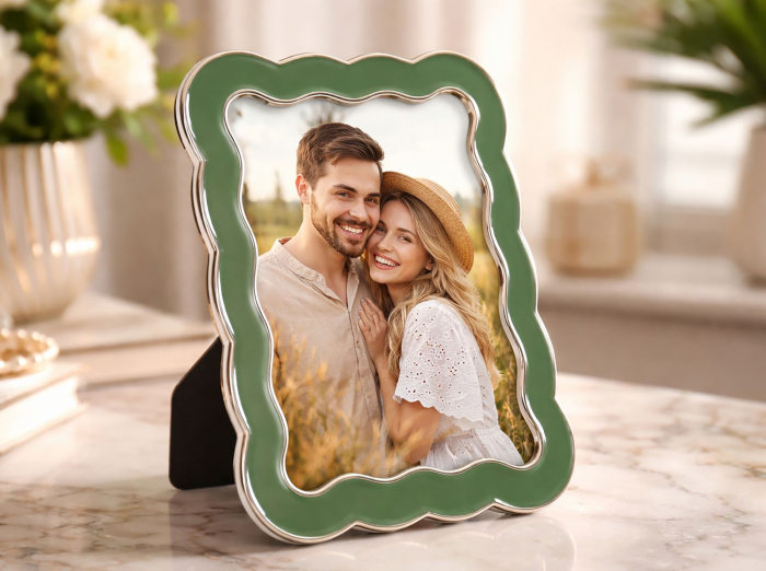 Set 2 rame foto verde și argintiu din metal cu profil ondulat 12.5x17.5 [5]