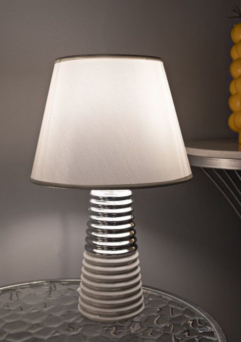 Lămpi de masă elegante din ceramică albă și argintie – imagine principală [5]