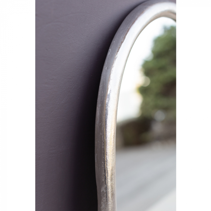 Set de 2 oglinzi decorative Liscio cu ramă metalică argintie, formă ovală și margini fluide – pentru spații moderne sau eclectice [3]