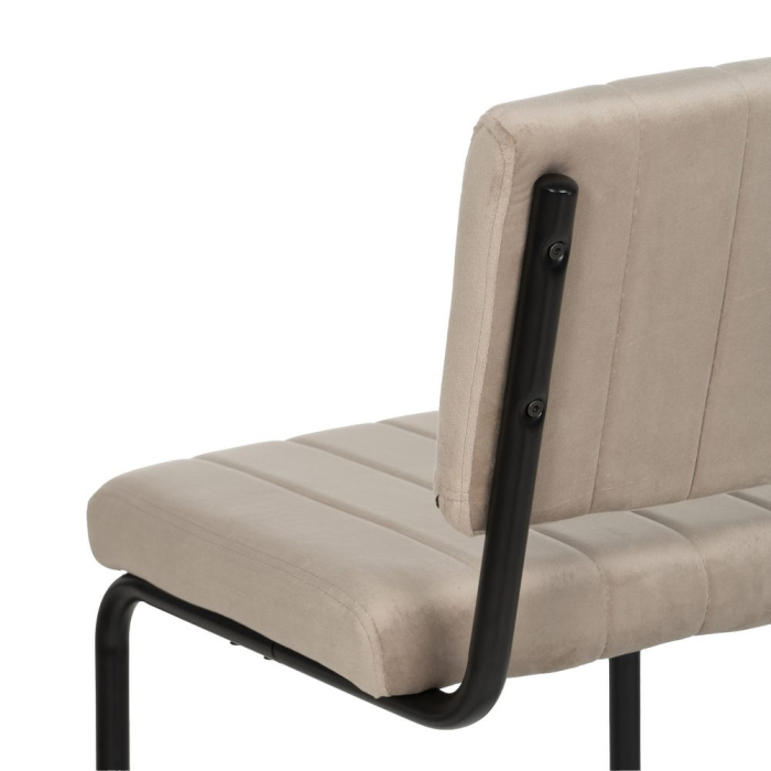 Set de 2 scaune dining bej tapițate din stofă, spătar curbat și cadru metalic negru, stil minimalist [9]