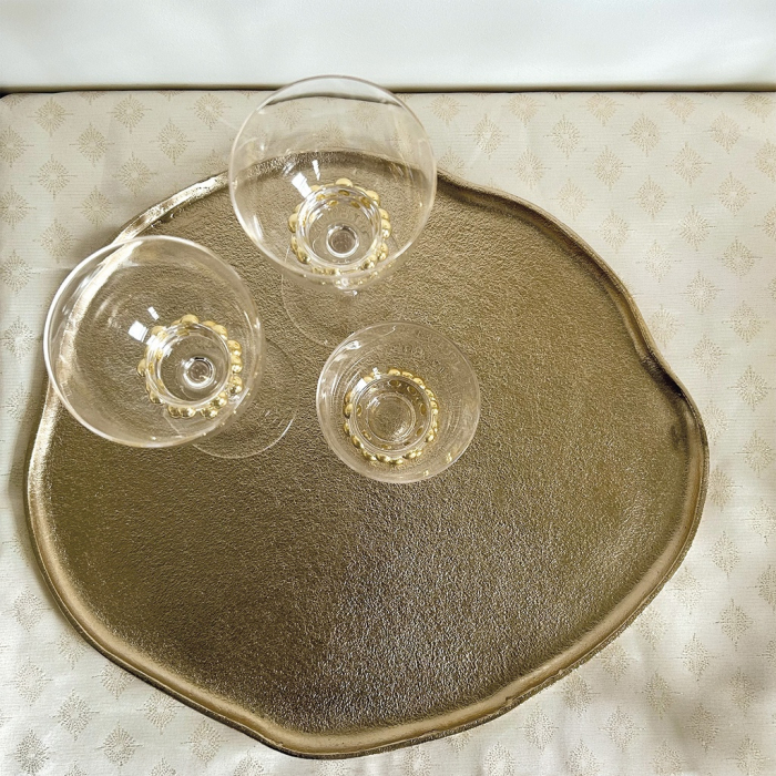Pahare cocktail din sticlă cu accente aurii pentru un decor sofisticat [4]