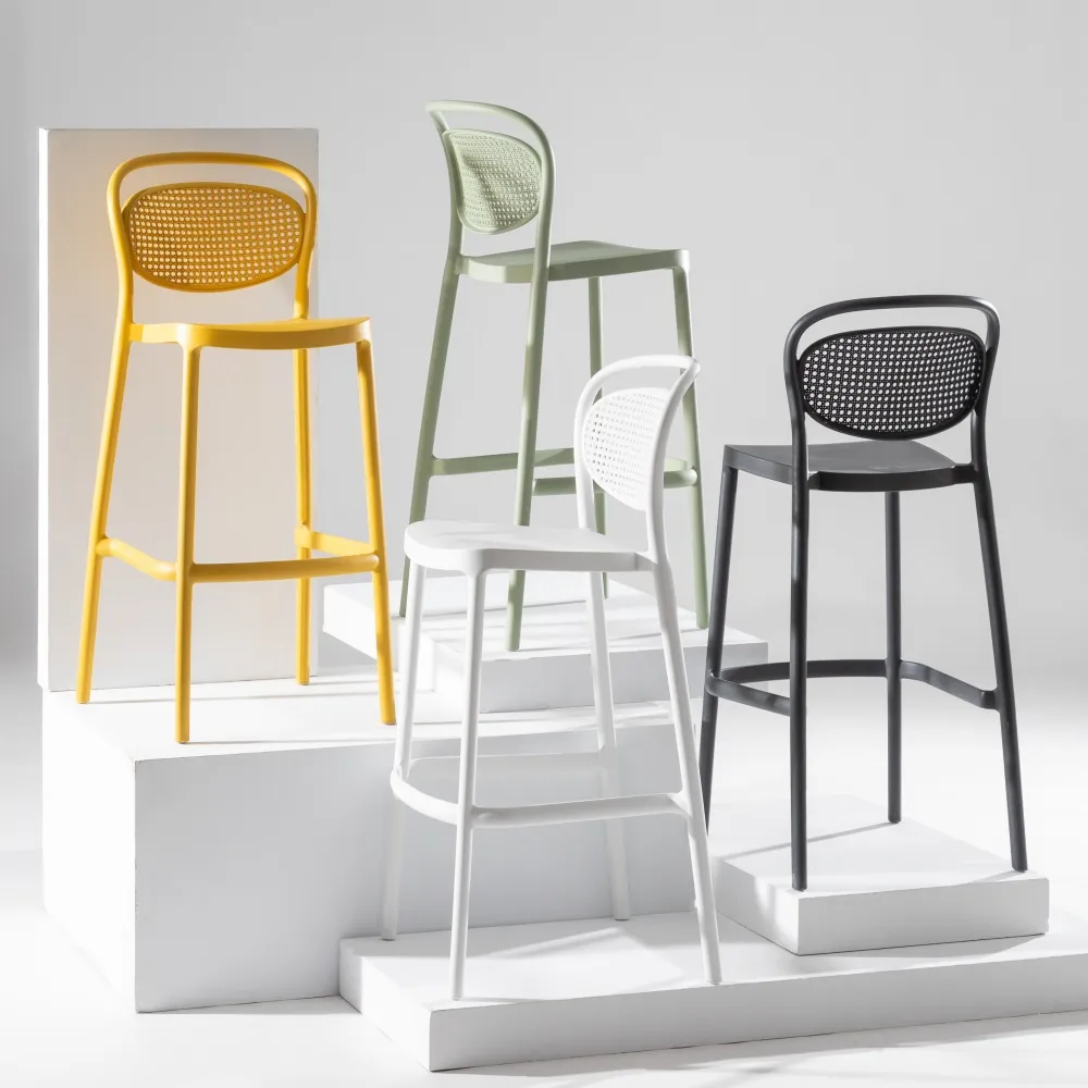 Scaune bar albe, decor interior [2]