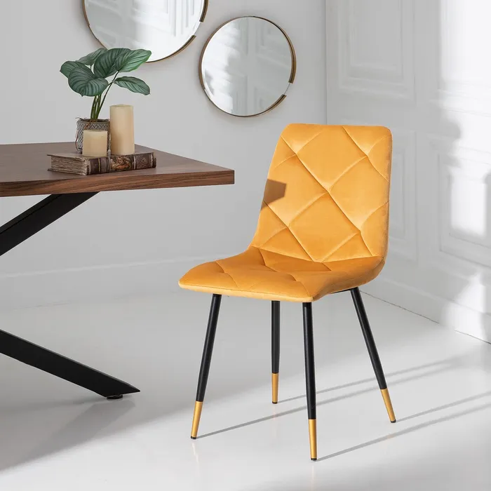 Set 4 scaune muștar catifea|Scaune muștar pentru interioare elegante [2]