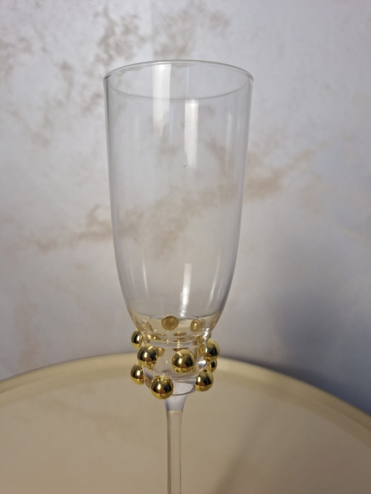 Pahare champagne din sticlă cu accente aurii pentru evenimente elegante [8]