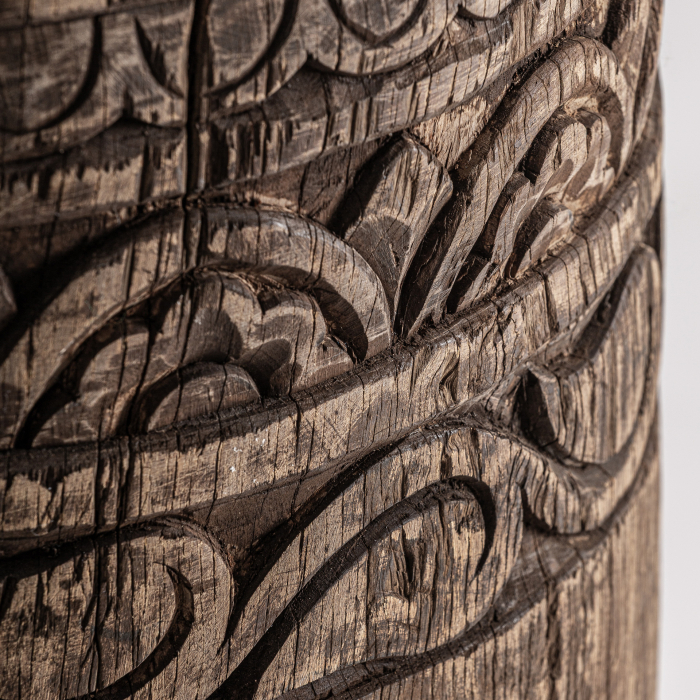 Soclu decorativ înalt din lemn de tec sculptat manual Ghuter [5]