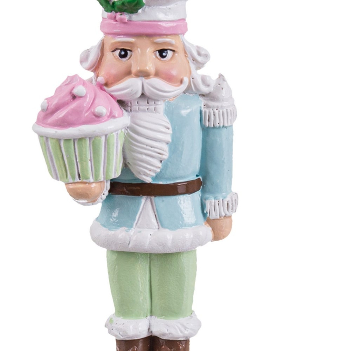 Soldat spărgător de nuci din rășină cu căciulă înaltă de cofetar haină albastră și cupcake roz [2]