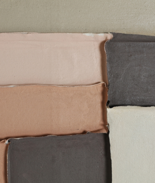 Tablou abstract din panza bej cu accente geometrice verzi si rama din lemn de pin Velum [2]