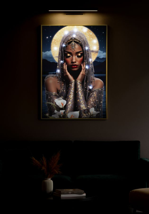 Tablou Canvas cu LED si rama din lemn portret feminin mistic cu halo luminos decor modern [9]