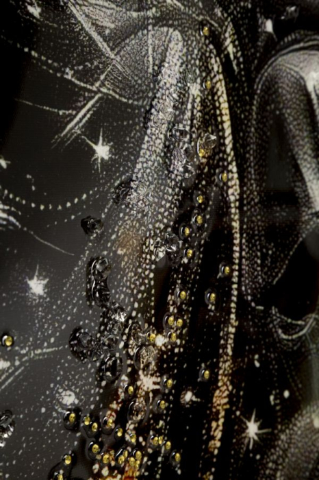 Tablou Canvas cu rama din lemn scena maternitate cu accente aurii si argintii decor multicolor [5]