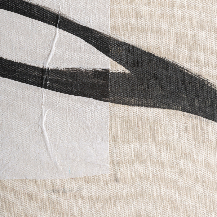 Tablou decorativ abstract vertical bej cu accente negre Kai [5]