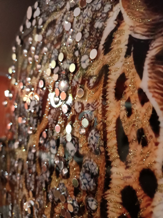 Tablou leopard cu detalii strălucitoare 82x82 cm – artă animalieră sofisticată [4]