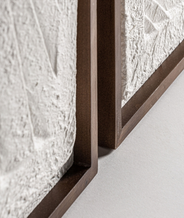 Tablou decorativ papier-mâché bej cu ramă lemn [3]