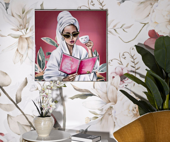 Tablou glam feminin urban 82x82 cm – artă decorativă cu umor și stil [6]