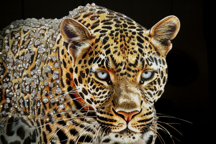 Tablou leopard cu detalii strălucitoare 82x82 cm – artă animalieră sofisticată [2]