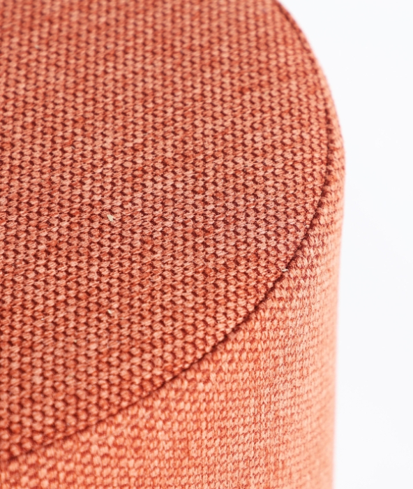 Taburet rotund tapițat în teracotă cu bază din lemn MYON – taburet cilindric modern [2]