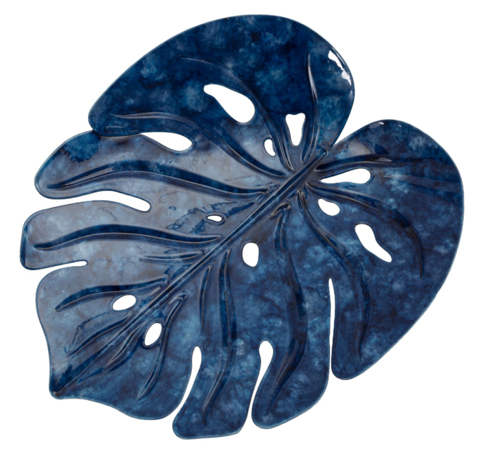 Tavă decorativă în formă de frunză de monstera din metal albastru marmorat cu decupaje [3]