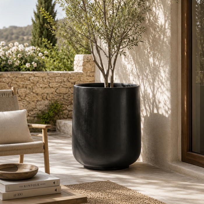 Vas decorativ mare din beton armat negru Michoux [2]