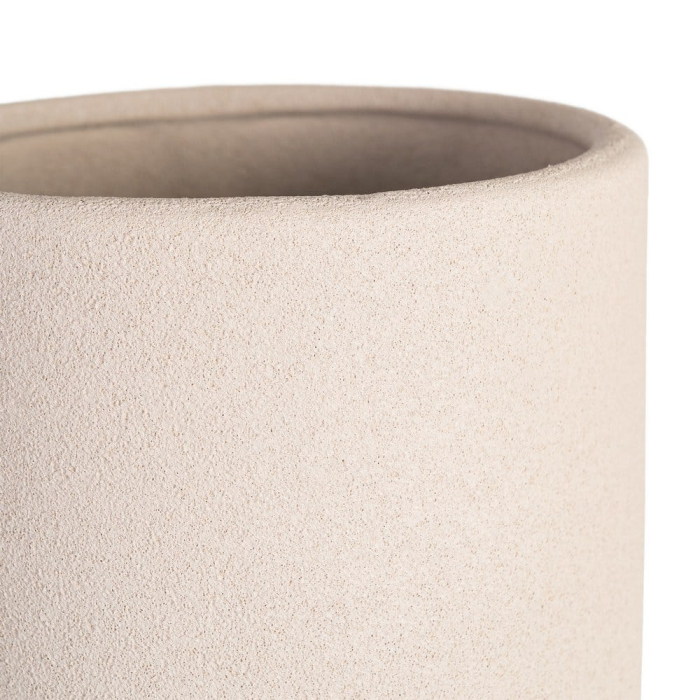 Vază decorativă din ceramică albă cu formă cilindrică și relief inelar [3]